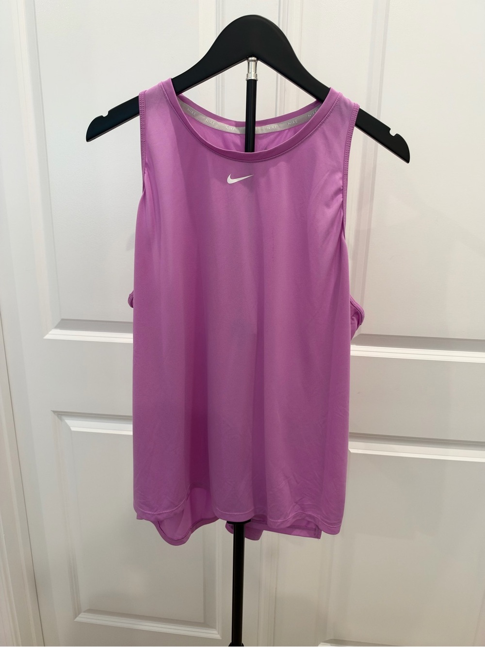 Nike Women’s Lavender-Pink Performance Tank Top